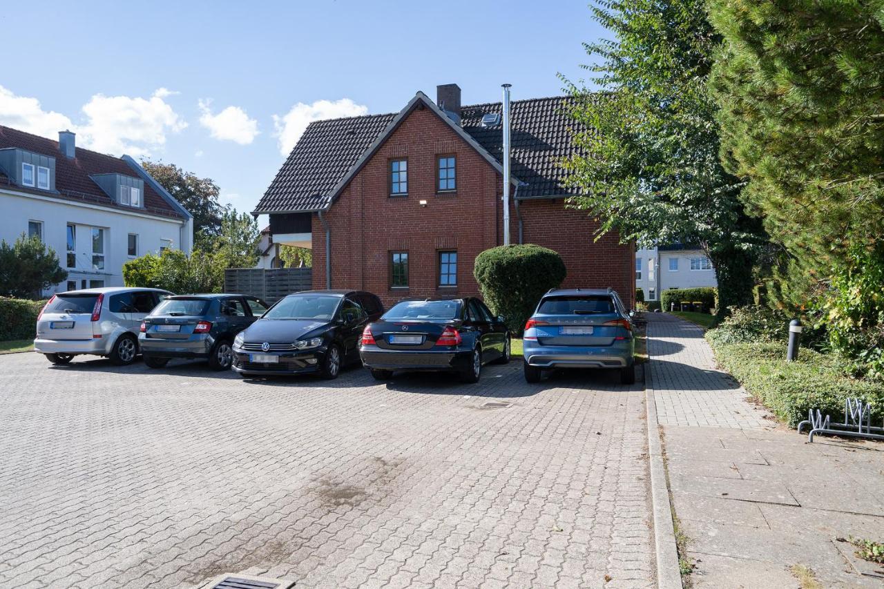 Ferienwohnung Windgefluester Mit Balkon In Scharbeutz Exterior foto