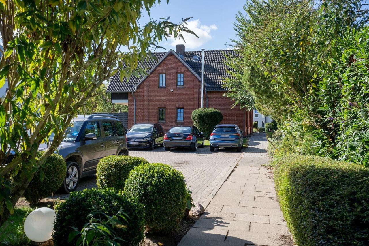 Ferienwohnung Windgefluester Mit Balkon In Scharbeutz Exterior foto